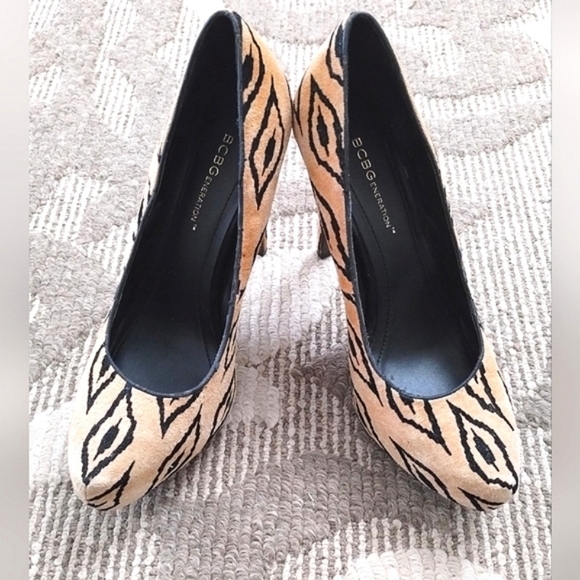 Ikat Print Heels by BCBG - Picture 8 of 10